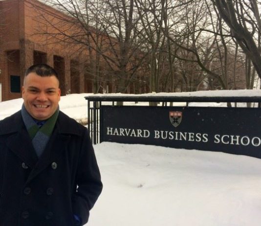 Latinos Make Harvard University a Career Choice