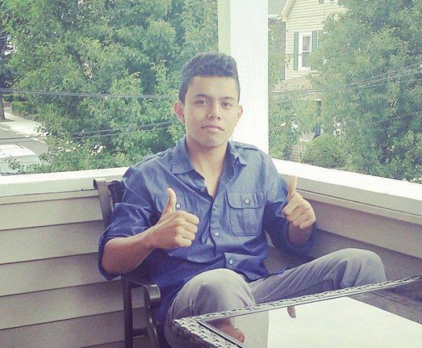 El joven de 19 años de edad fue identificado como Omar Wilfredo Reyes. Foto: Facebook.