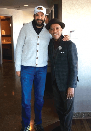 ➥➥ José Massó entrevistó al cantante para el programa Here & Now de la Radio Pública Nacional (NPR-por sus siglas en inglés), y el programa ¡Con Salsa!