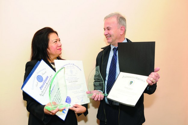 ➥➥ Cecilia Bardales y Rodrigo Angulo fueron reconocidos por su gran aporte al desarrollo de la comunidad de East Boston.