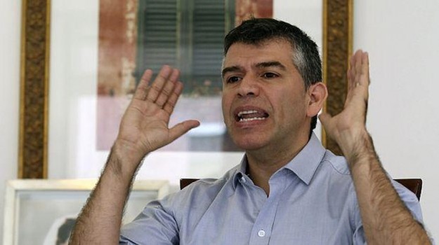 Julio Guzmán ocupa el segundo lugar en las encuestas con el 10.4%.