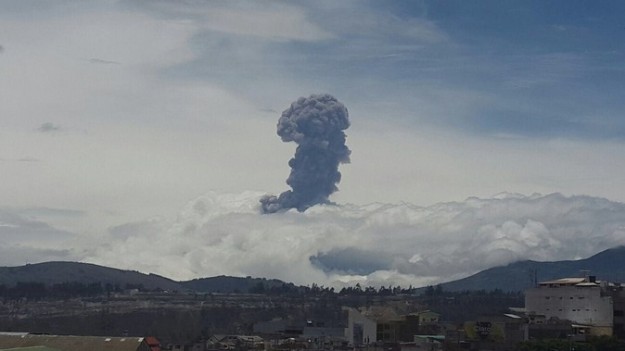 El IG considera que en los próximos días se mantenga el proceso de emisión de ceniza y la generación de explosiones moderadas.