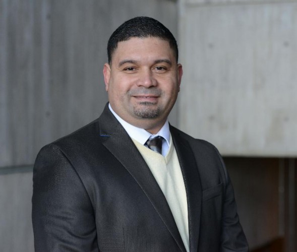 William Morales acumula varios años al servicio de la comunidad juvenil de Boston.