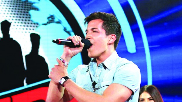 Luis Gamarra cantará su canción “inmigrante” durante los famosos premios a lo mejor de la música latina