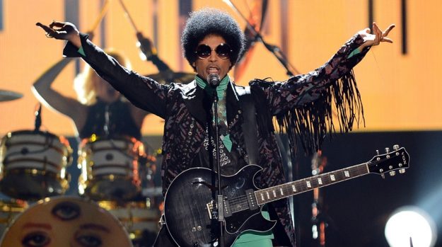 En 1993 Prince cambió de nombre para llamarse O(+>, símbolo que representa lo masculino y femenino (Foto: AFP).