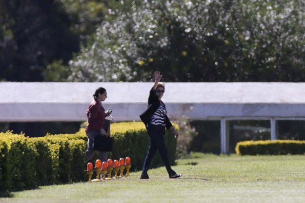 2016-04-21T132346Z_1499576831_GF10000390948_RTRMADP_3_BRAZIL-POLITICS-768x512
