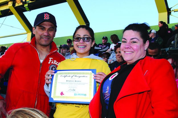 ➥➥Stephanie Suavita from the Parlin School of Everett celebrated her achievements with her family.
