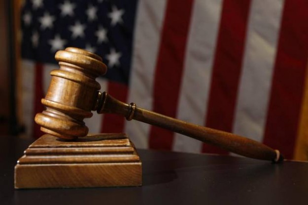 gavel 4