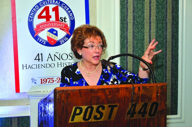 ➥➥ Miriam Gorriaran, actual secretaria del CCC y del Grupo Benéfico recién formado.