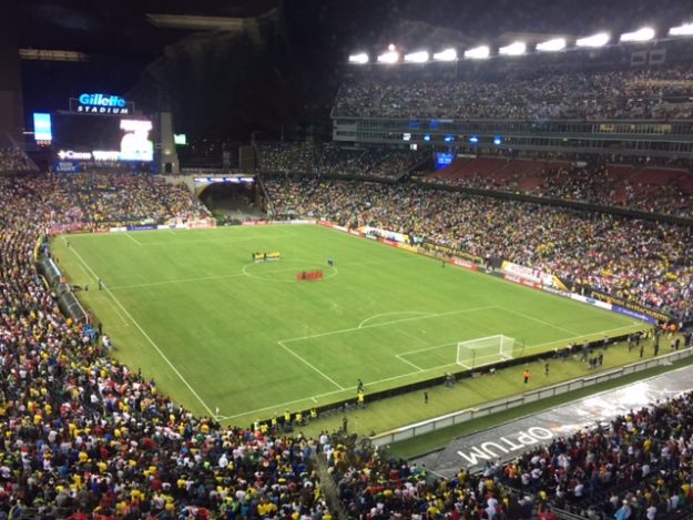 36187 aficionados asistieron al Gillette Stadium para presenciar el juego entre Brasil y Perú.
