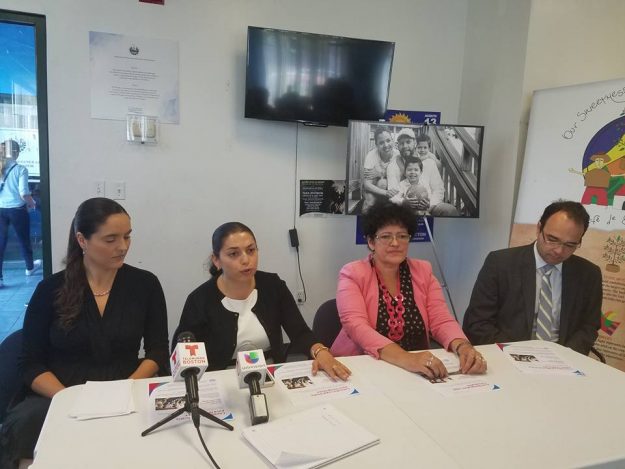 Representantes de diversos consulados se reunieron en East Boston.