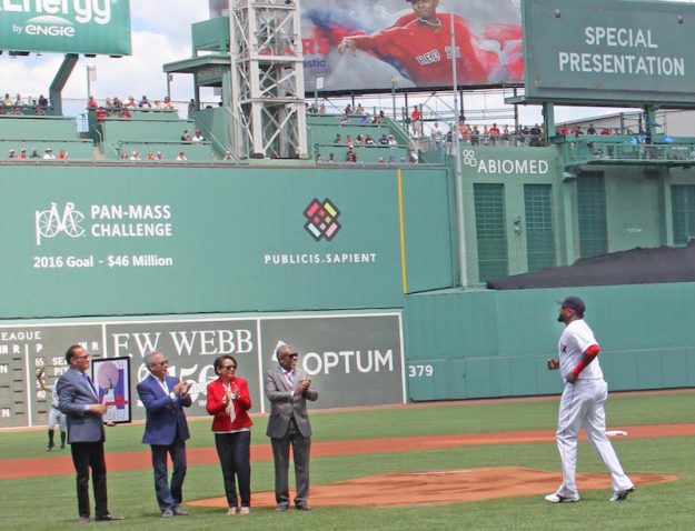 On field ceremony with Big Papi: The presentation of the Latinobaseball.com 2016 Player of the Year and Dominican Day at Fenway Park was sponsored by Dominican Republic Tourism Board.
