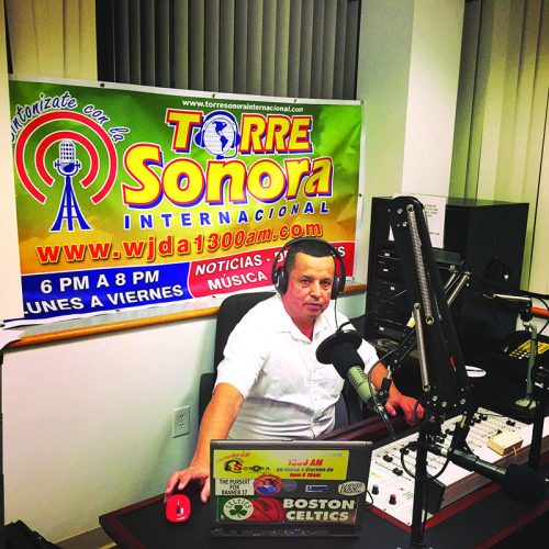 ➤➤ Por la 1300AM.
