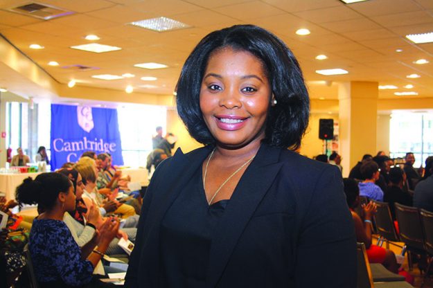 ➥➥ Teodosia Monica Angue Bivini, de Guinea Ecuatorial.