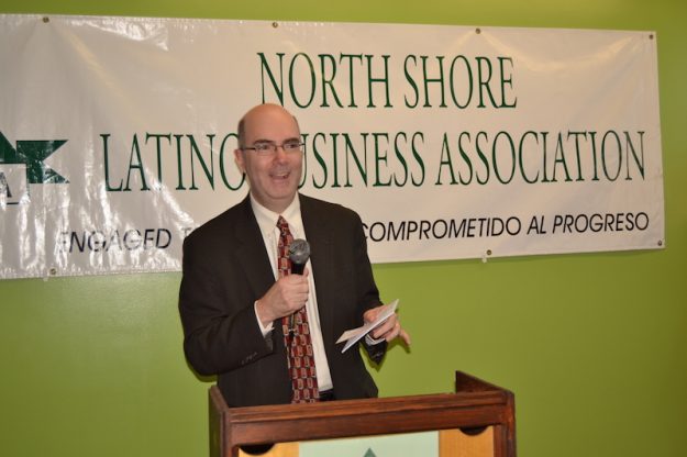 William (Bill) Mc Avoy, Asistente-secretario OSD (Office of Supplier and Diversity).
