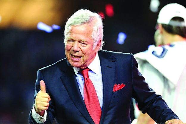 ➥➥ Robert Kraft, dueño de los New England Patriots. Foto: AP
