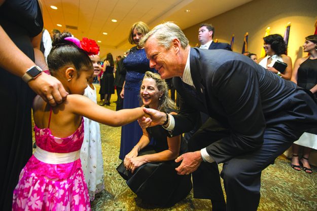 ➥➥ Memorable Night: Governor Charlie Baker and First Lady Lauren shakes hands meet Gelenyze and Alyssa at the 7th annual Milagros Para Niños Gala.