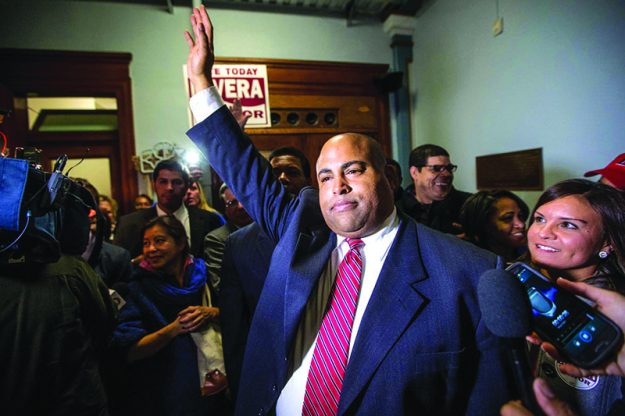 ➥➥ El Alcalde Dan Rivera anunció que se postulará para un segundo mandato.