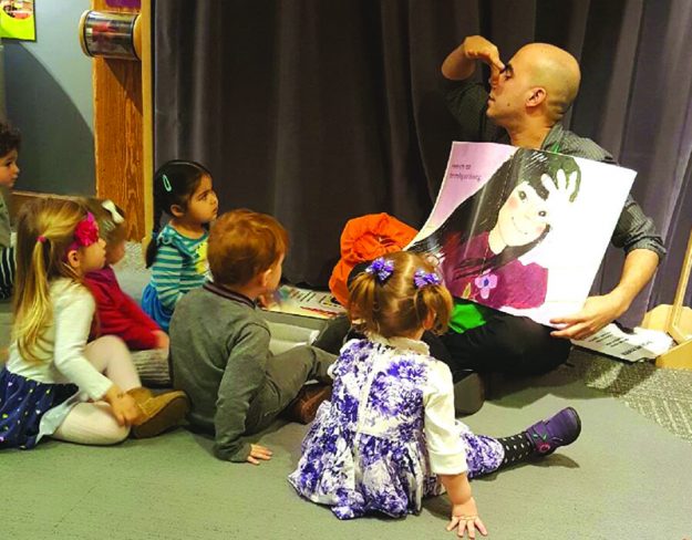 ➥➥ Antonio Méndez dirige el Programa Bilingüe “Pasaporte al Kindergarten”