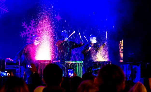 El Blue Man Group le puso color a las presentaciones. Foto: Ciro Valiente