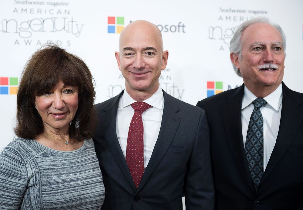 Jacklyn Bezos, madre del hombre más rico del mundo estará en Cambridge College el 9 de Junio