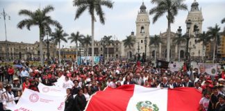 Celebrando los 200 años de Perú