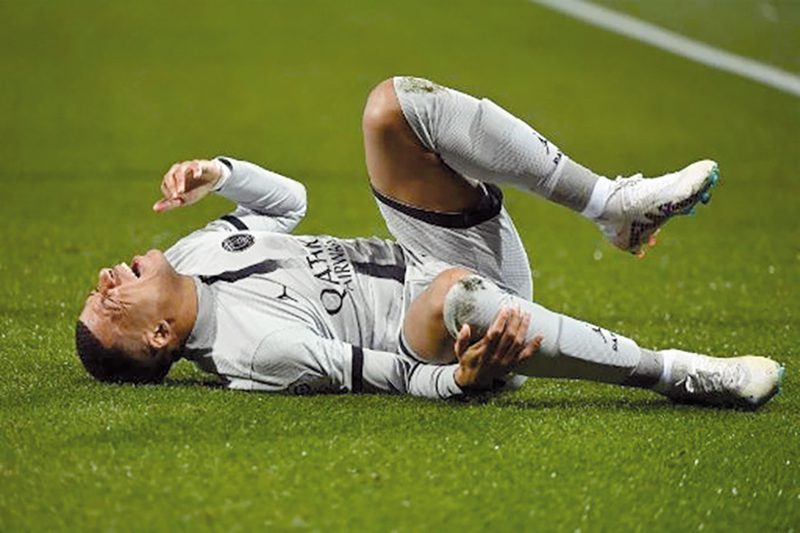 Kylian Mbappe lesionado