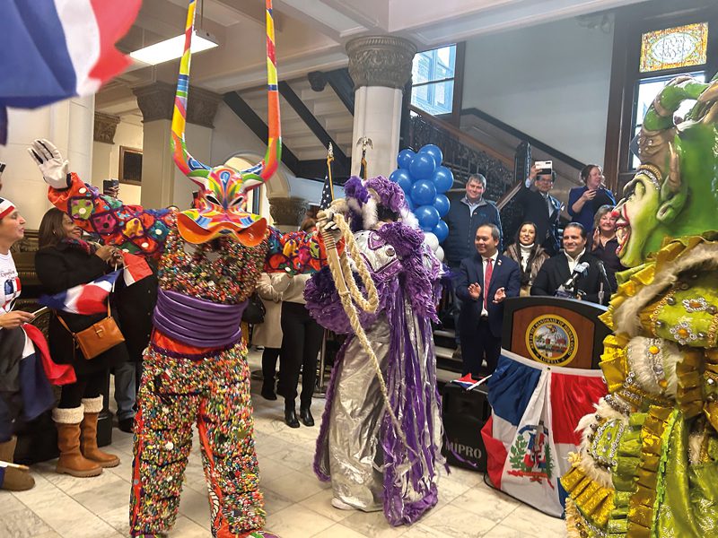 Dominicanos de fiesta en Lowell