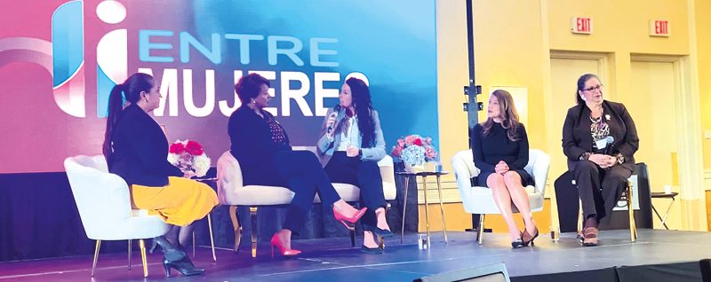 Lawrence Conferencia de Mujeres