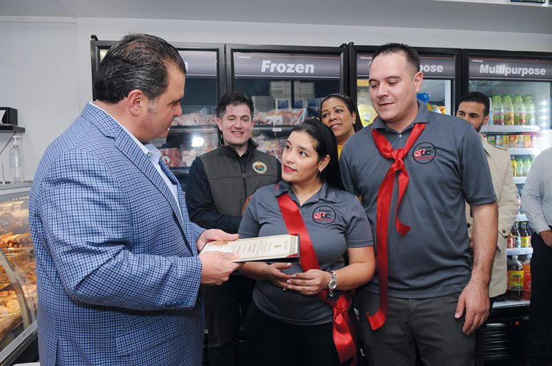 Gran inauguración de Carne LC en Everett