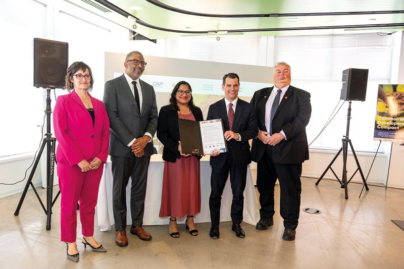 Alcaldes de la region firman pacto historico