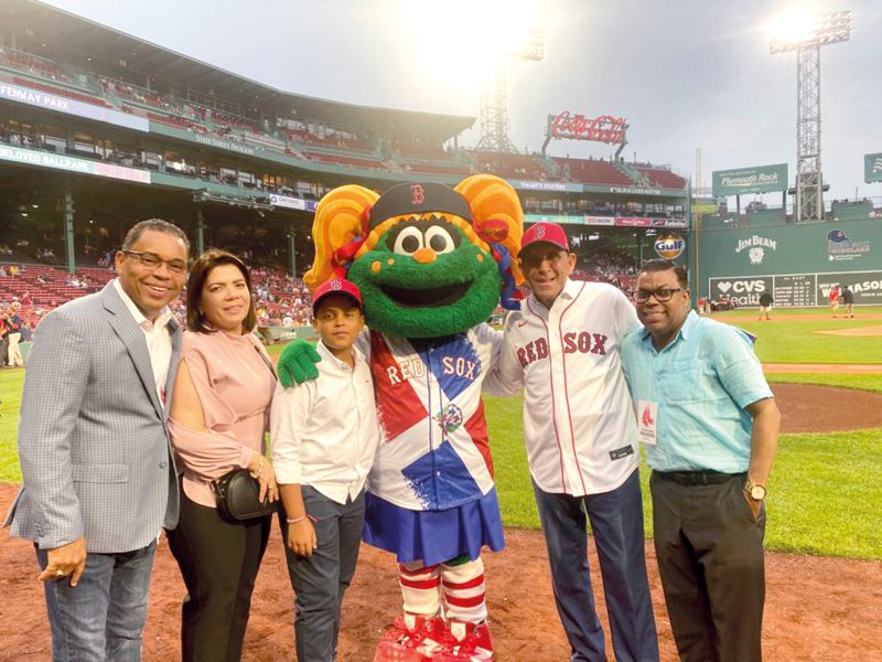 Dominicanos celebraron su
cultura en Fenway Park