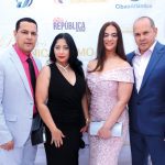 Amable Batista y su esposa acompañado de la familia Batista