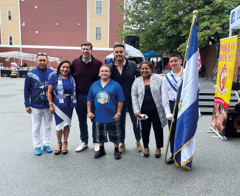 Comunidad salvadoreña
vibró con su festival