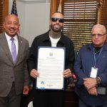 Nicky Jam inauguró un nuevo Centro de Música y Artes en pleno corazón de la ciudad