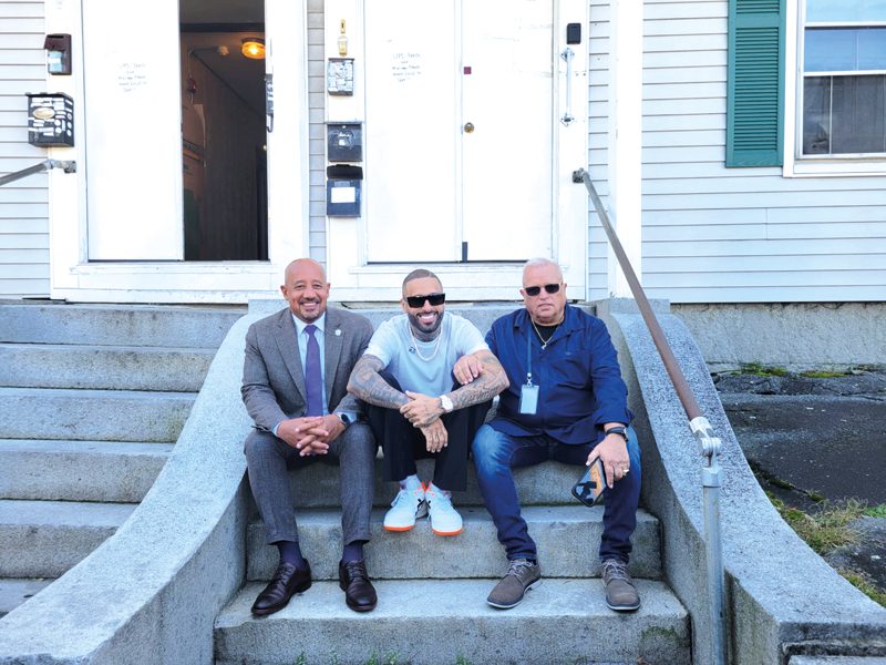 Nicky Jam inauguró un nuevo Centro de Música y Artes en pleno corazón de la ciudad