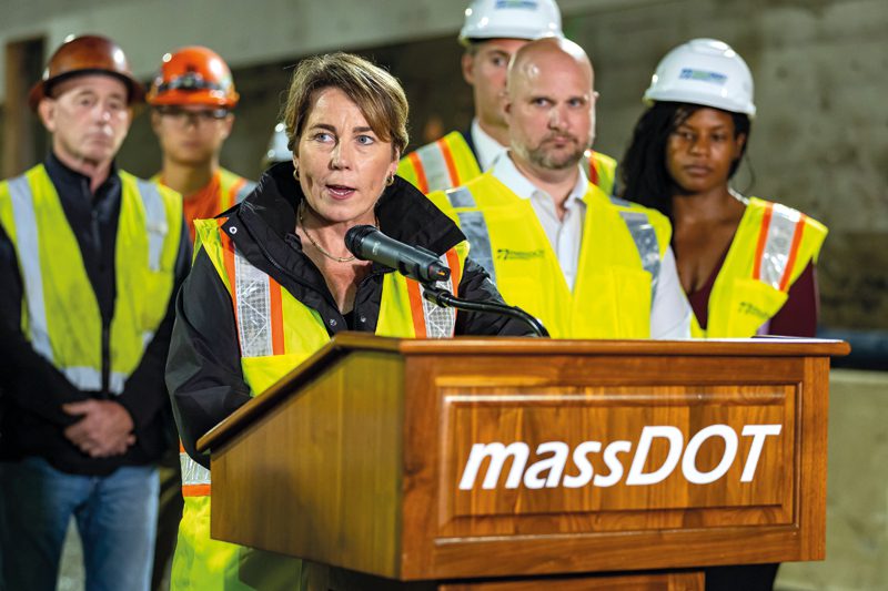 Maura Healy hablando del Sumner Tunnel