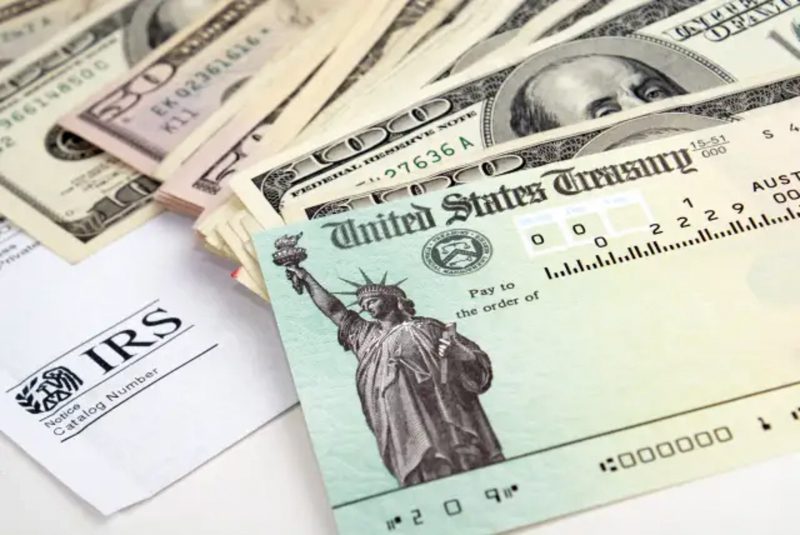 Mil millones de dólares
en recortes de impuestos