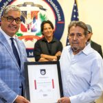 Unos 12 artistas dominicanos muestran sus obras en el Consulado dominicano en Jamaica Plain.