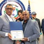 Unos 12 artistas dominicanos muestran sus obras en el Consulado dominicano en Jamaica Plain.