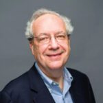 el presidente de la Junta de Educación Superior, Chris Gabrieli
