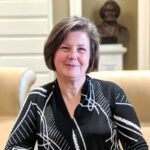 Senadora Jo Comerford