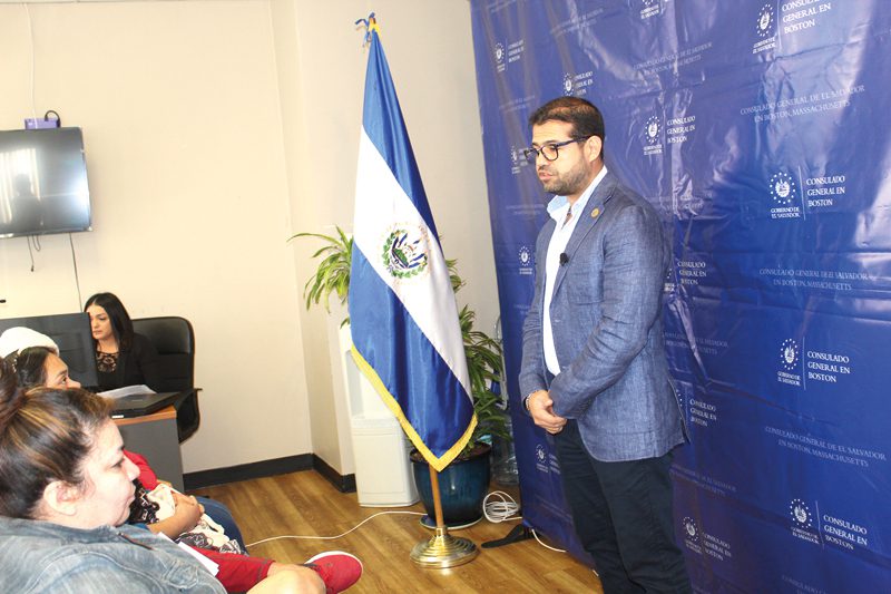 Salvadoreños con el DUI van a
votar por primera vez en el exterior