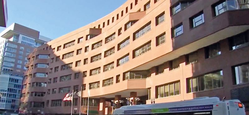 Familias inmigrantes viven en
edificio de Transporte del Estado