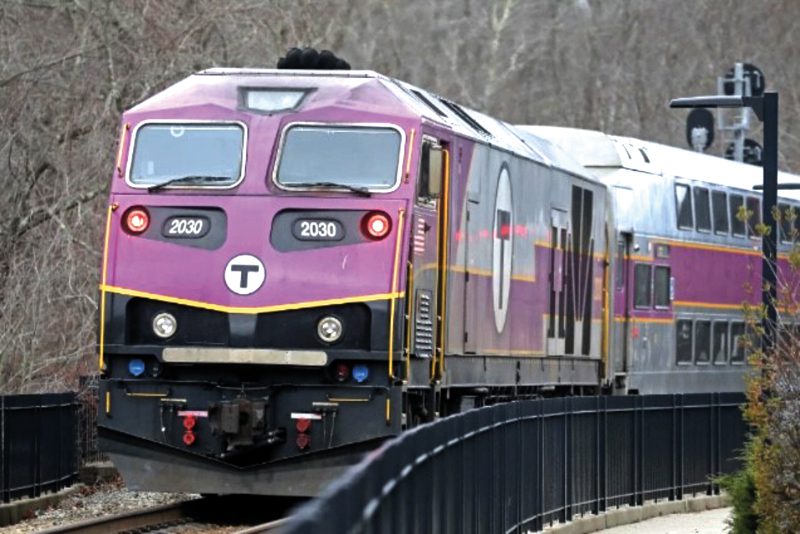 MBTA Commuter Rail Tren