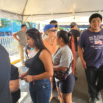 Gente votando en las elecciones de El Salvador