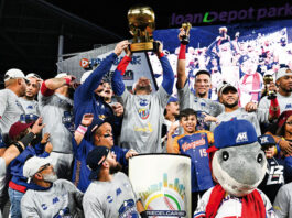 ¡Venezuela Campeón! Los Tiburones de La Guaira son los campeones del Caribe por primera vez en su historia.